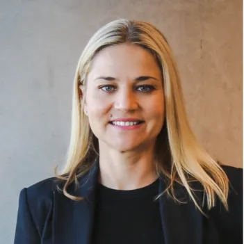 Dr. Kim Oosthuizen